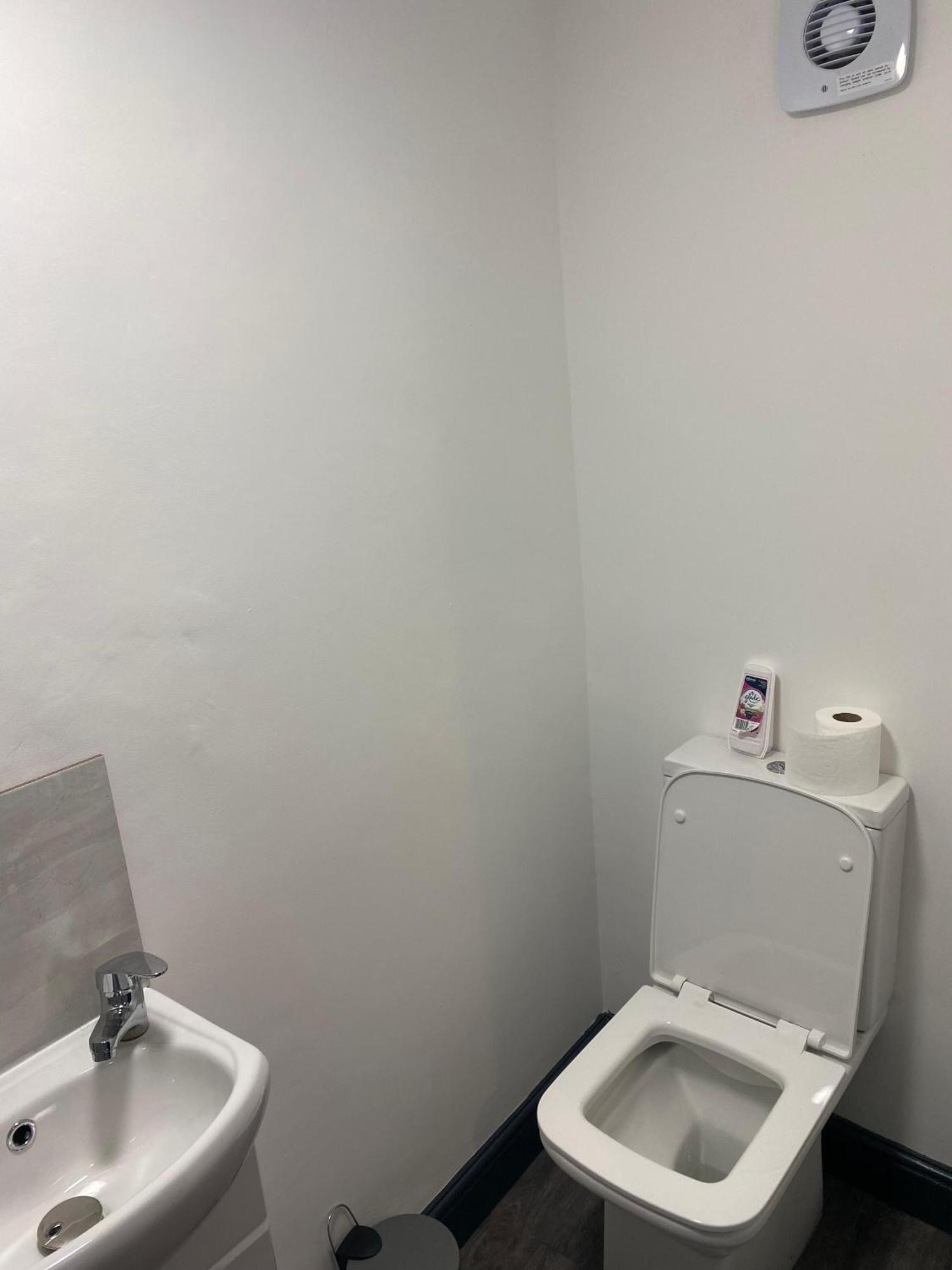 Stoke-on-Trent Houghton Guest House 1 מראה חיצוני תמונה