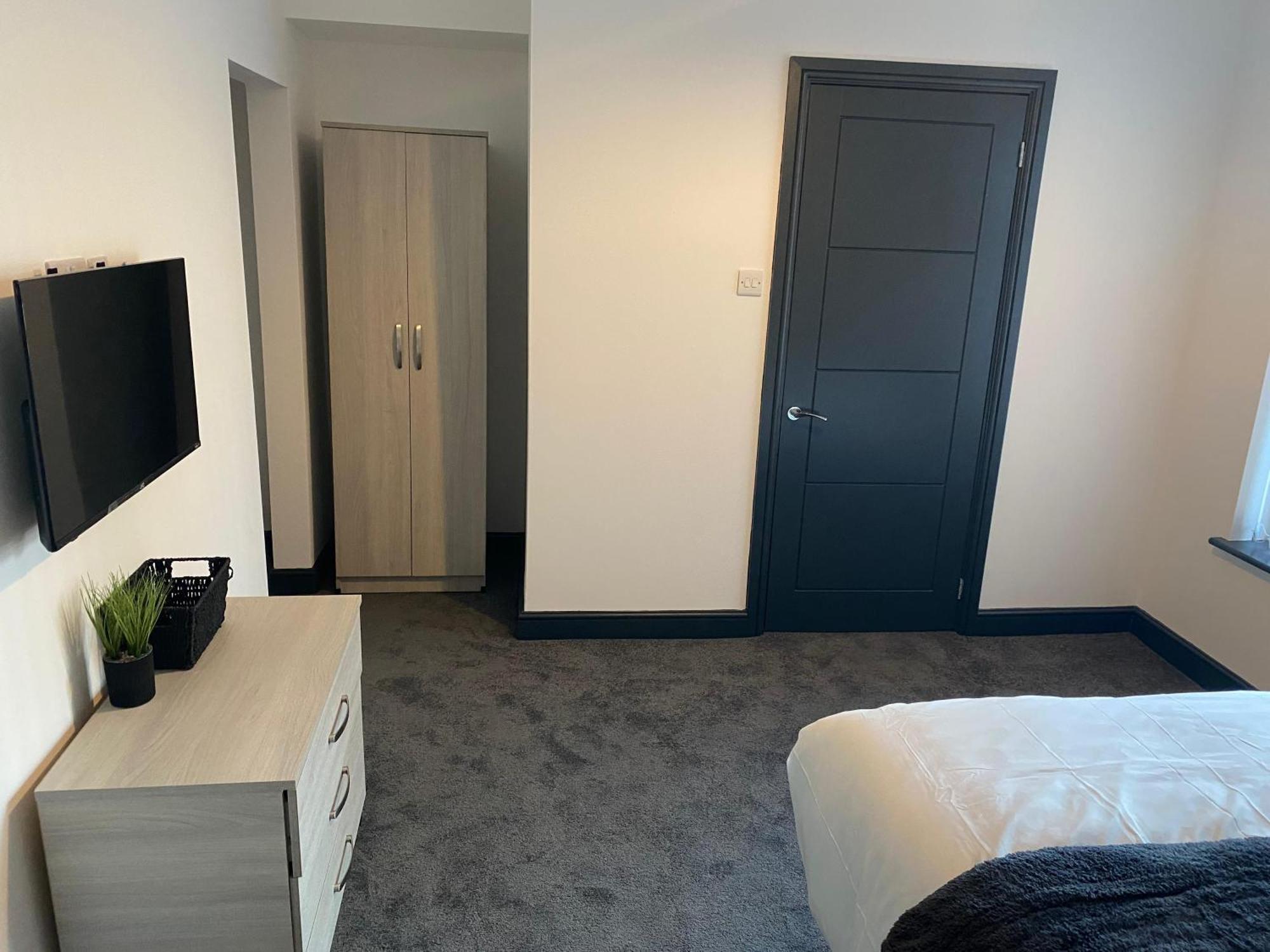 Stoke-on-Trent Houghton Guest House 1 מראה חיצוני תמונה