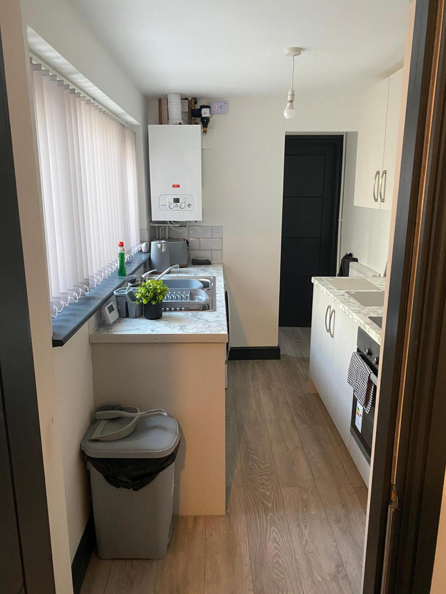 Stoke-on-Trent Houghton Guest House 1 מראה חיצוני תמונה