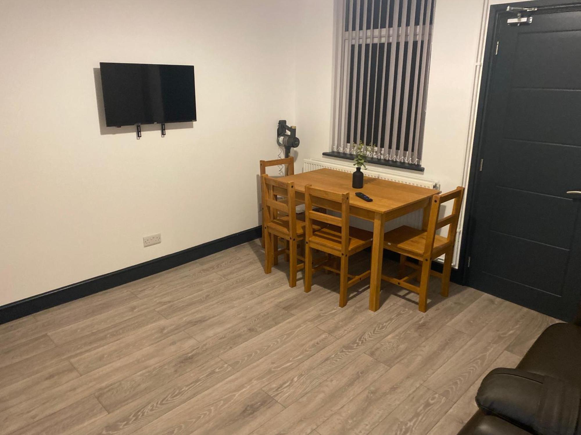 Stoke-on-Trent Houghton Guest House 1 מראה חיצוני תמונה
